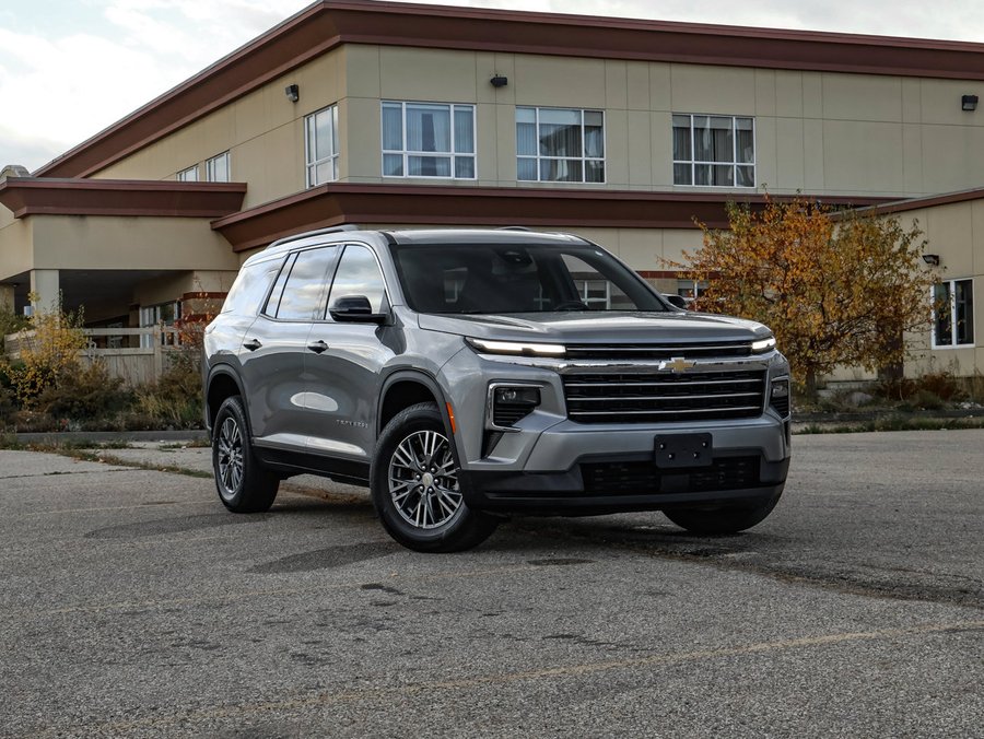 2026 Chevrolet Traverse LT 2.5L | Safety Package Grey