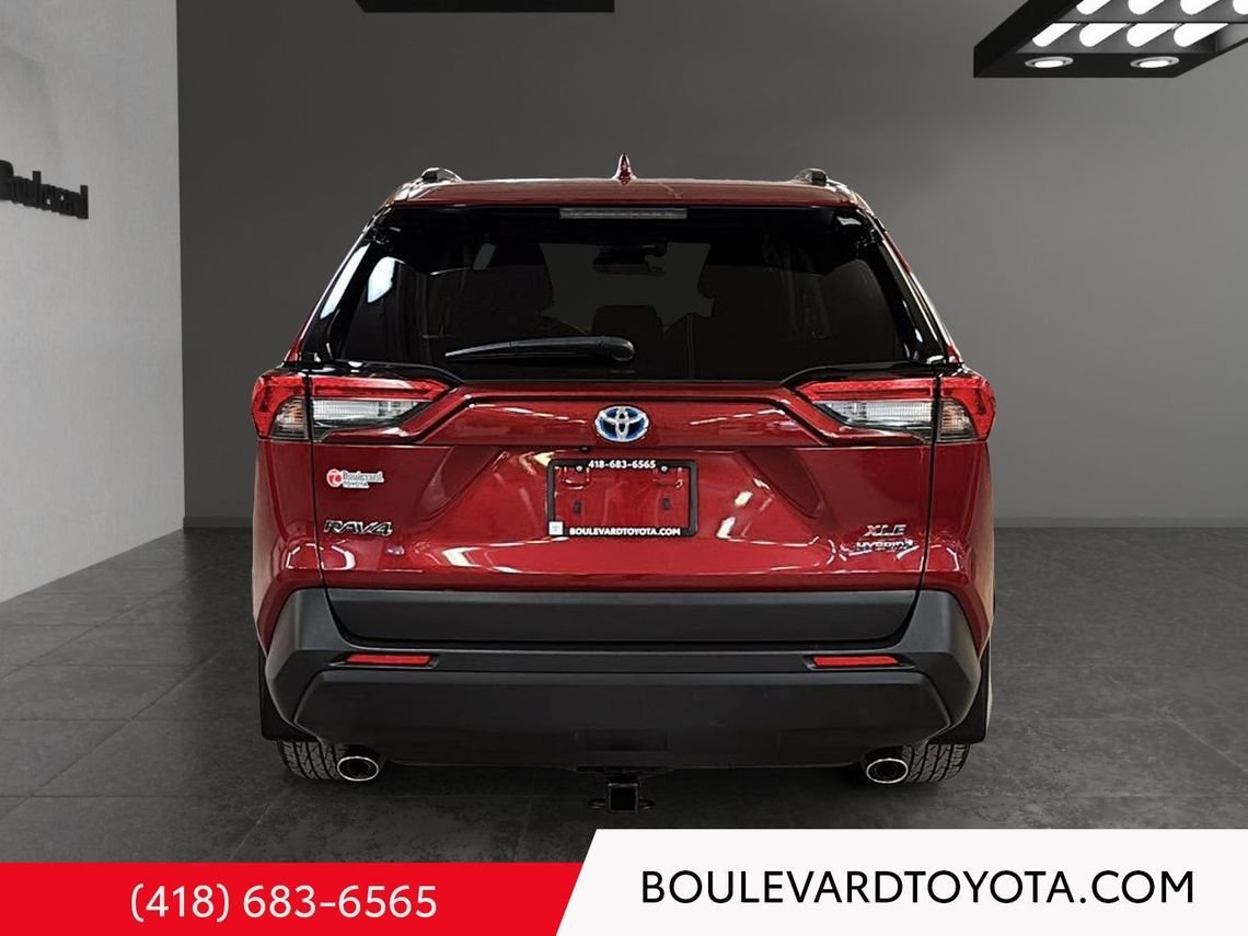 2022 Toyota RAV4 99566A-110 | XLE Hybride Red Québec - photo #9