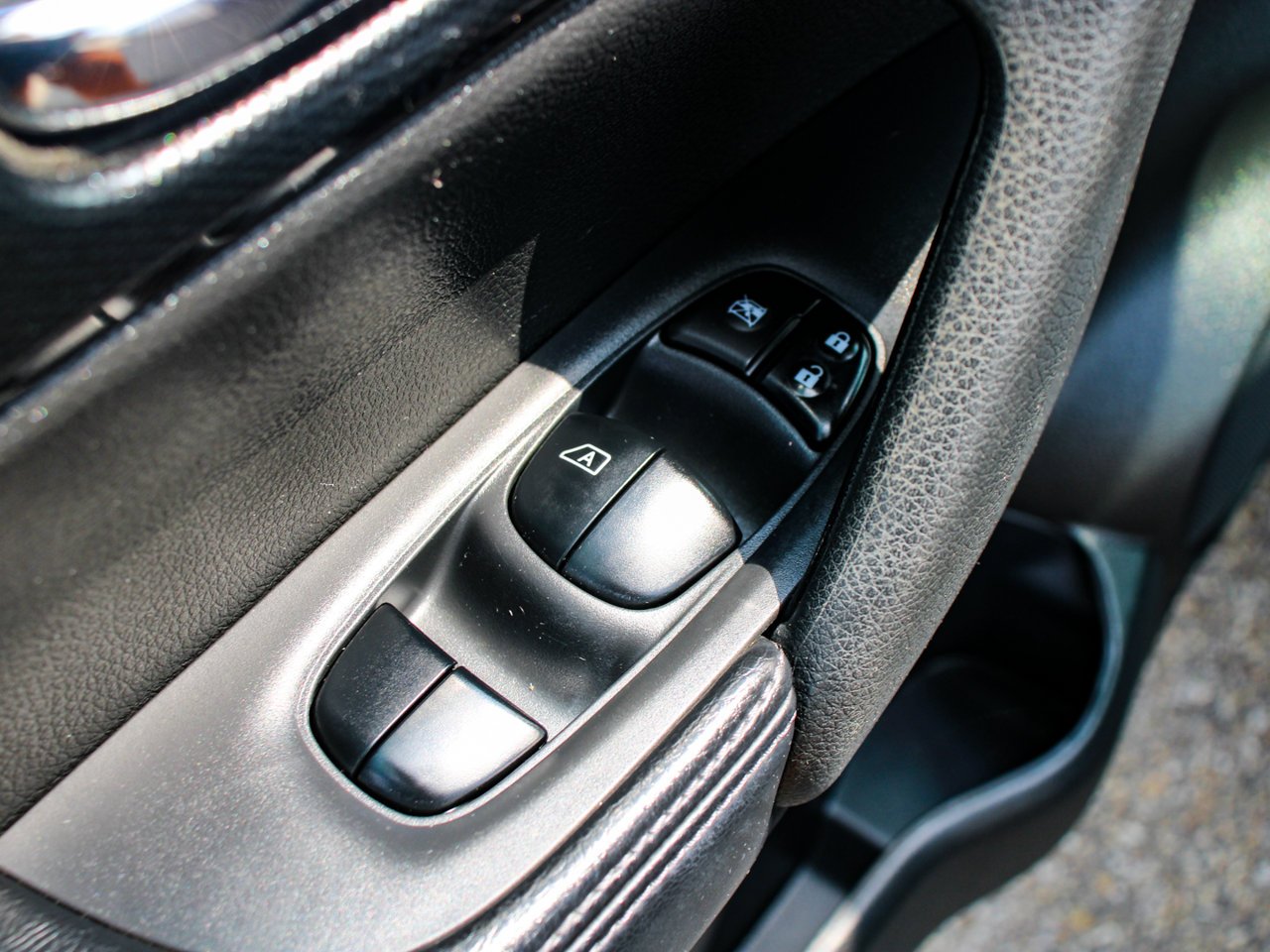2016 Nissan Rogue AWD 4dr SL Grey Sherwood Park - photo #15