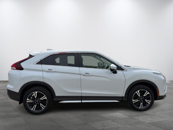 2023 Mitsubishi Eclipse Cross White Thetford Mines - photo #2