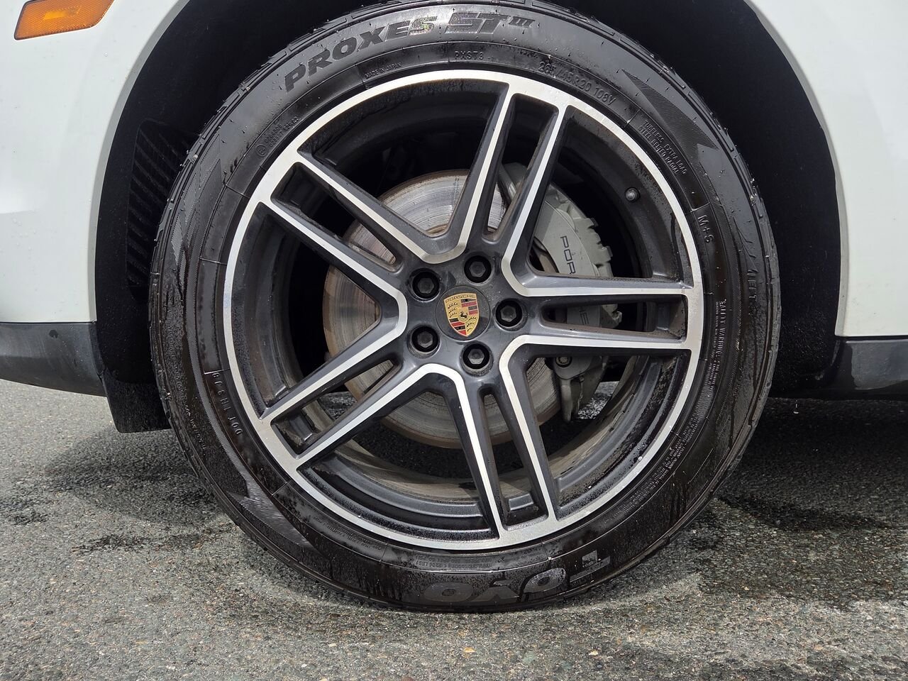 2019 Porsche Macan S White Granby - photo #10