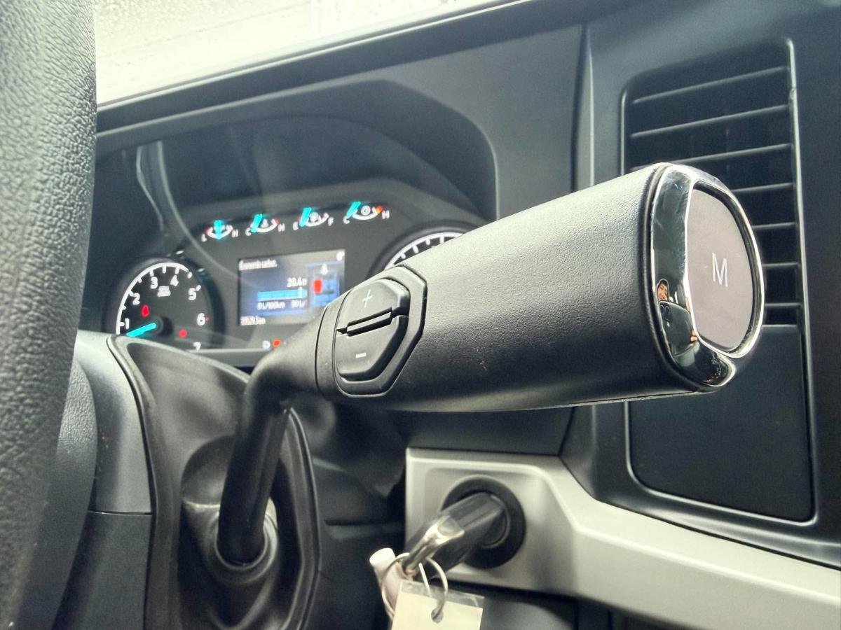 2026 Ford Super Duty F-250 SRW White  - photo #15