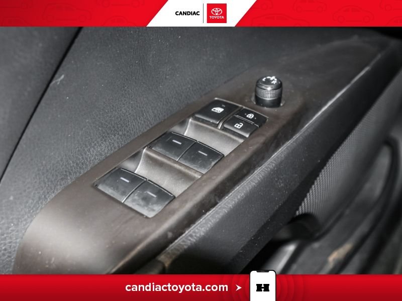 2023 Toyota Camry Black Laval - photo #17