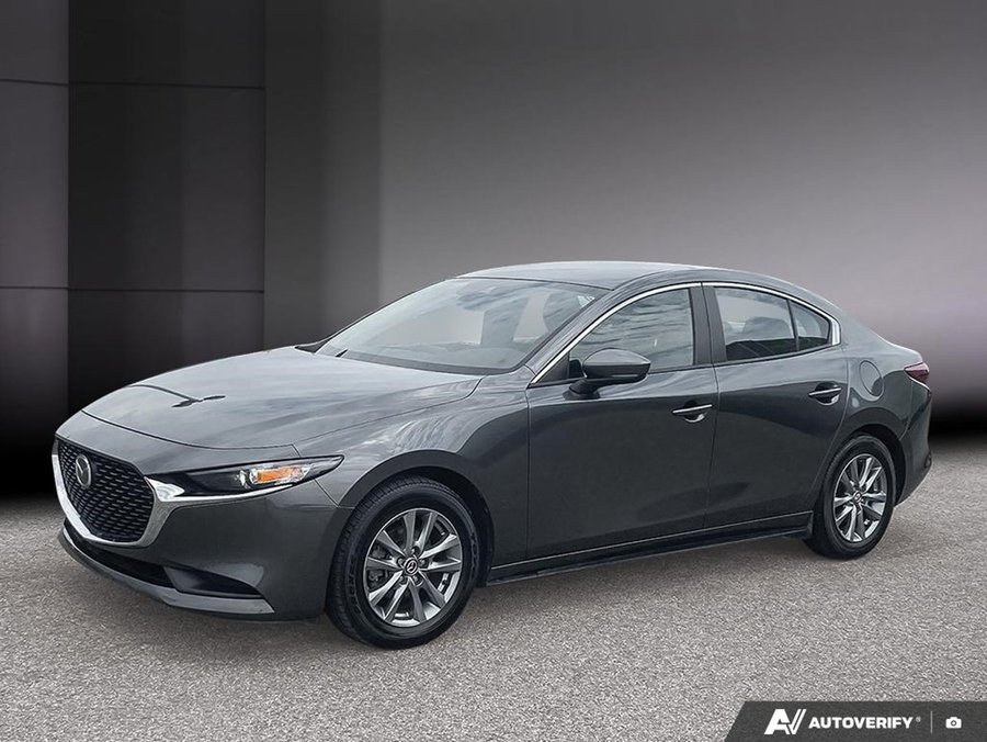 Mazda Mazda3 2023 2023 Gris