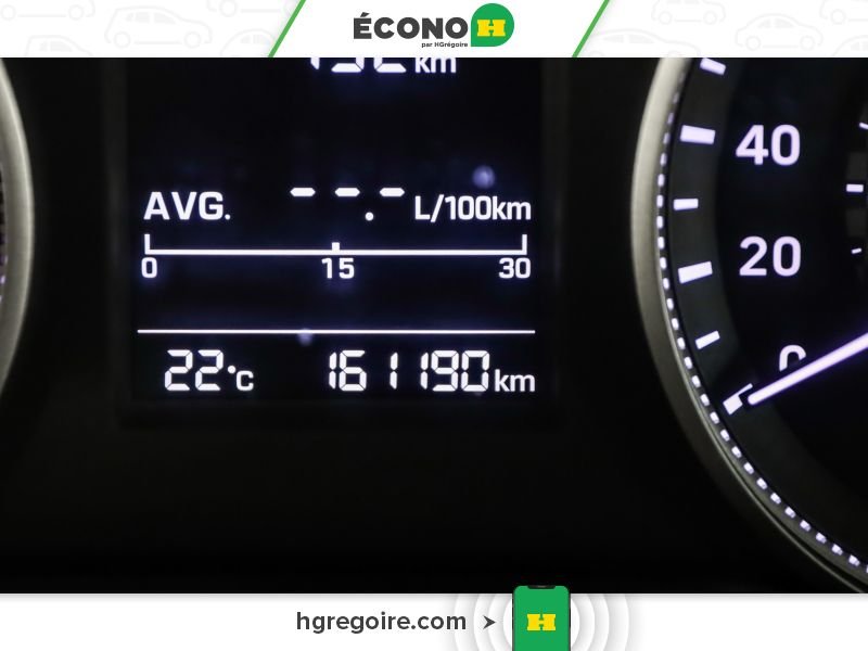 2020 Hyundai Elantra Black Blainville - photo #11