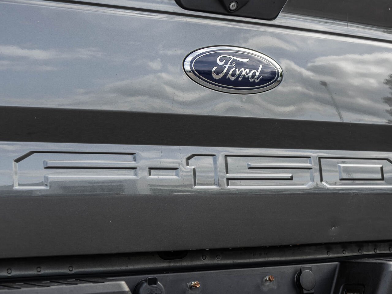 2018 Ford F-150 Grey Sainte-Julienne - photo #7