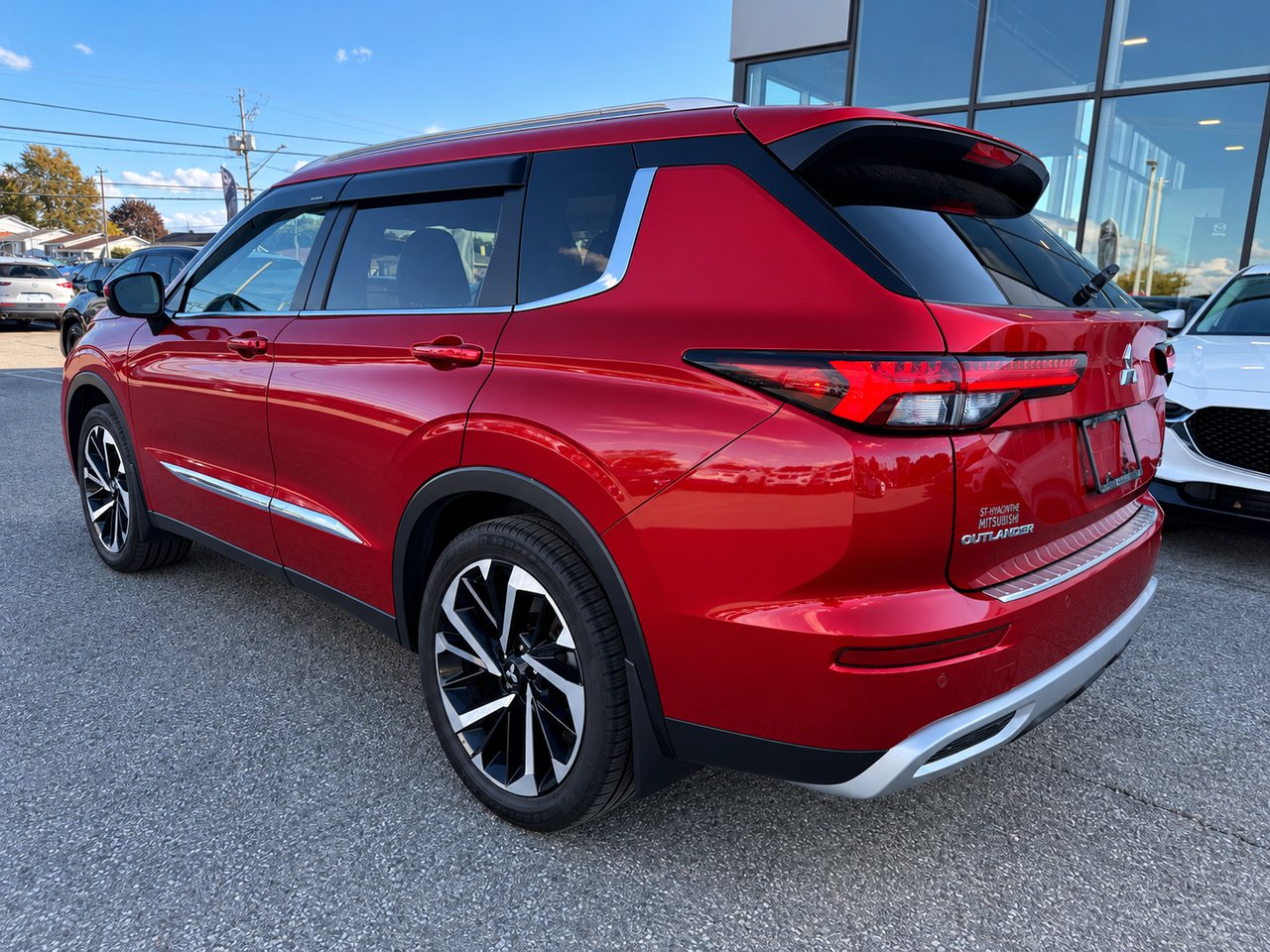 2023 Mitsubishi Outlander SE S-AWC Red Châteauguay - photo #5