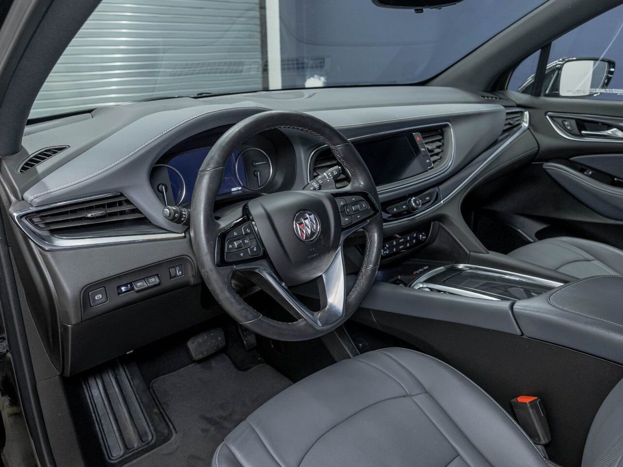 Buick Enclave PREMIUM AWD *NAV* SIÈGES MASSAGE CUIR BOSE HUD 2024 Noir Saint-Jérôme - photo #1