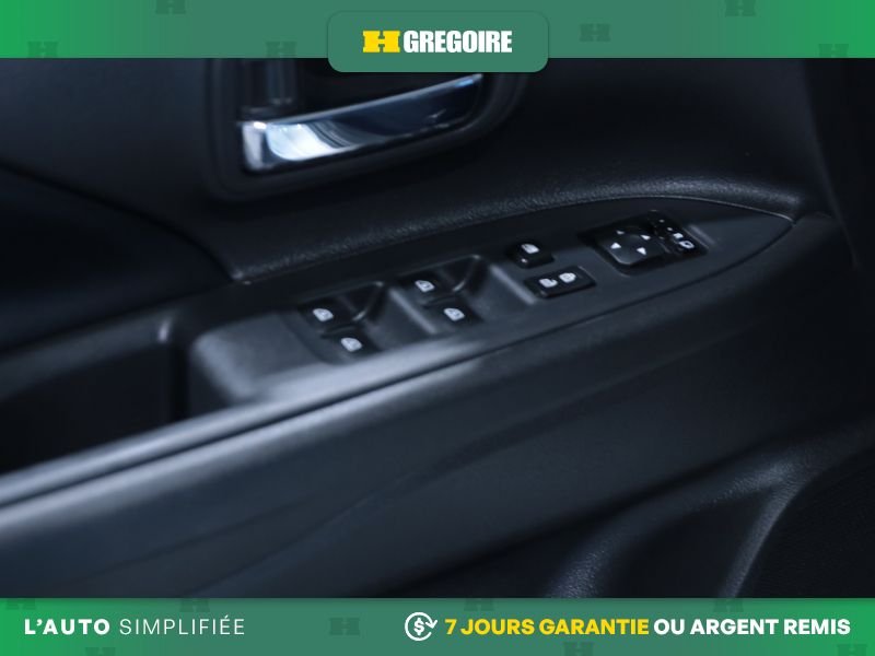 Mitsubishi Outlander 822416A | EX-L AWD AUTO AC CUIR TOIT MAGS CAM RECULE 2020 Blanc Laval - photo #13