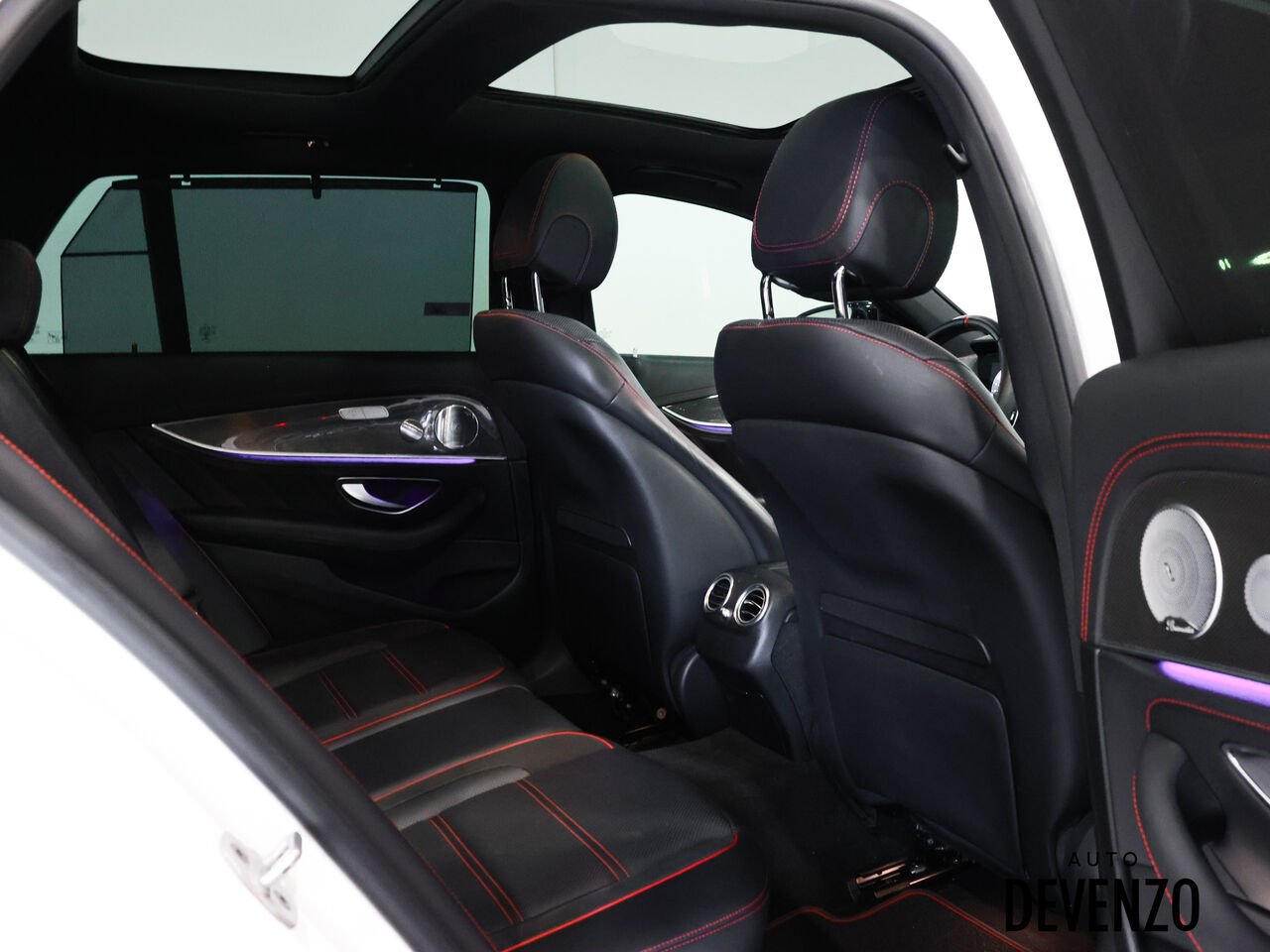 2019 Mercedes-Benz E-Class White Saint-Eustache - photo #9
