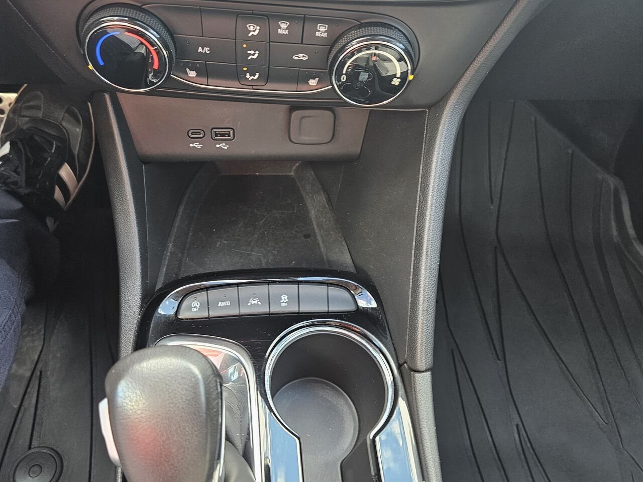2024 Buick Encore GX Privilégiée 4 portes TI Silver Thetford Mines - photo #10