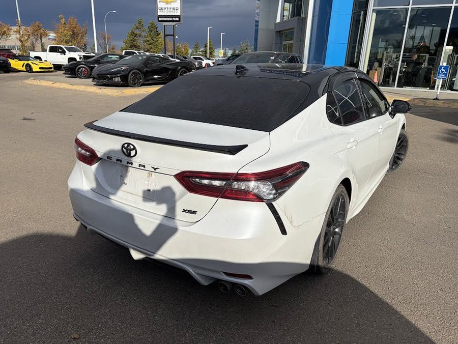 2021 Toyota Camry XSE 2.5L | Sunroof Wind Chill w/Black Roof