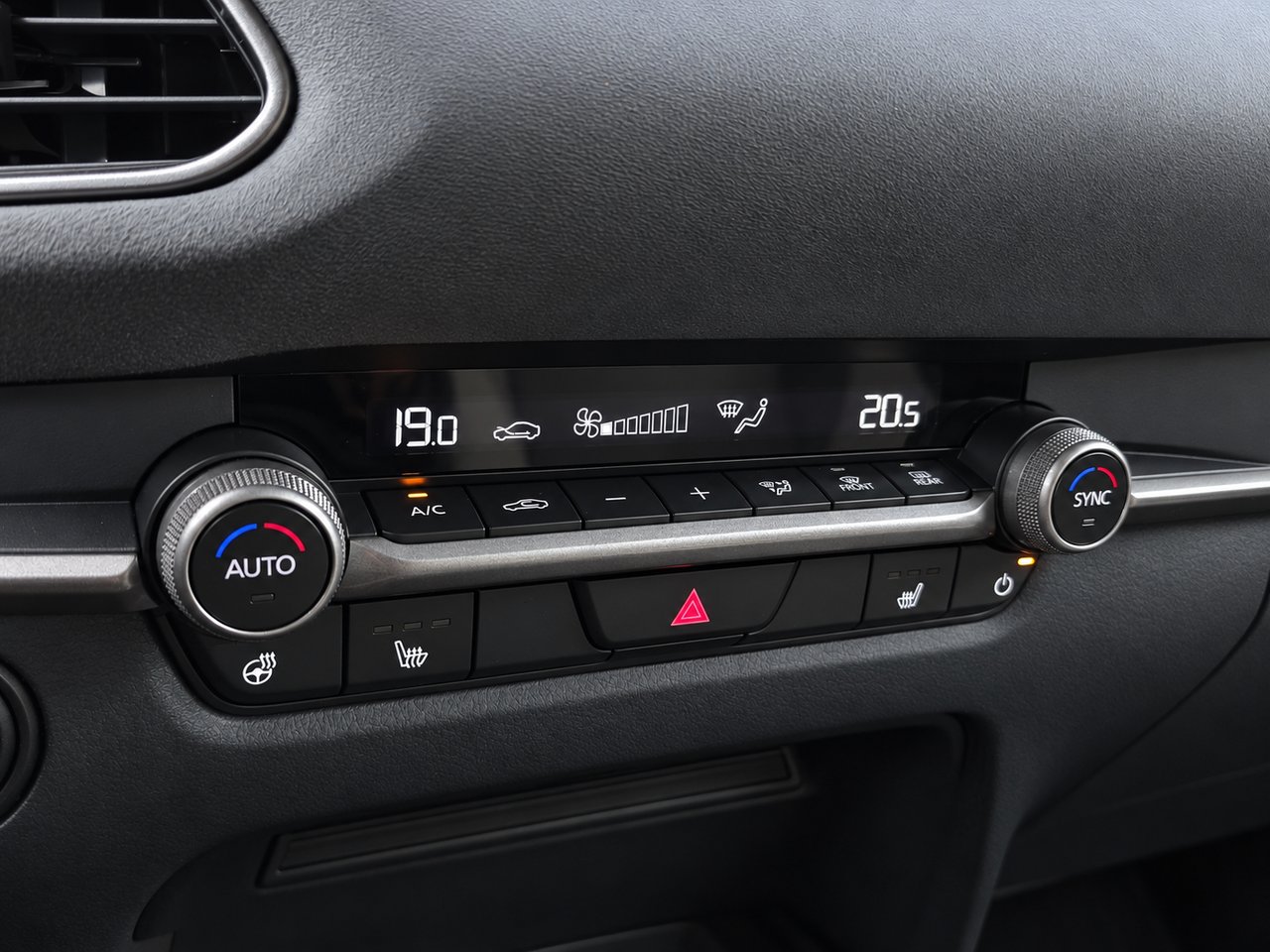 2026 Mazda CX-30 GT turbo, Black Val-David - photo #24