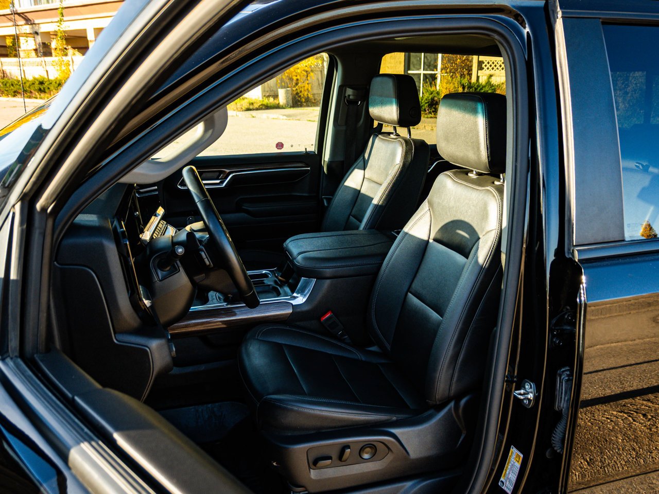 2024 Chevrolet Silverado 1500 4WD Crew Cab 147 RST Black Sherwood Park - photo #19