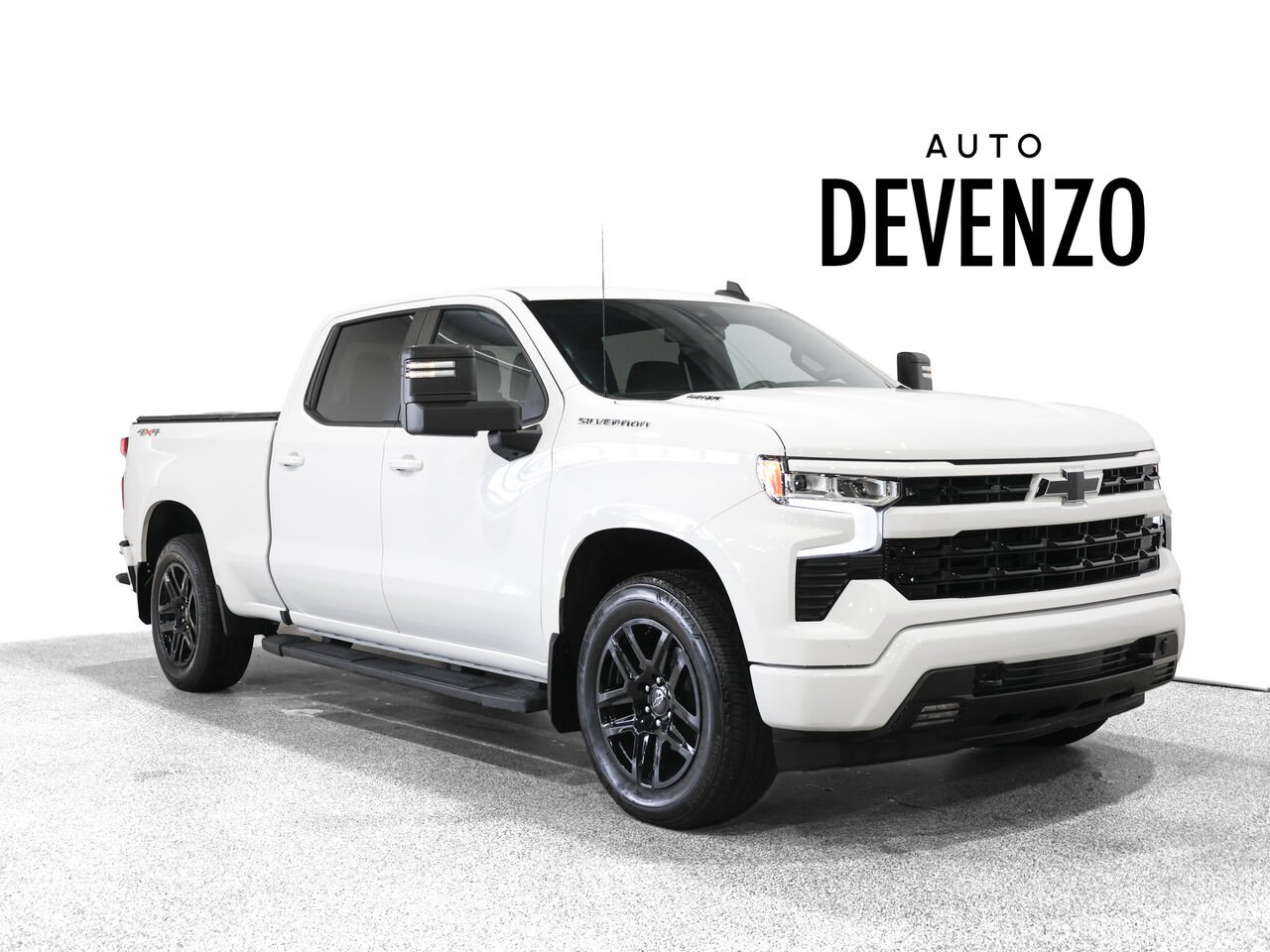 2024 Chevrolet Silverado 1500 White Saint-Eustache - photo #1