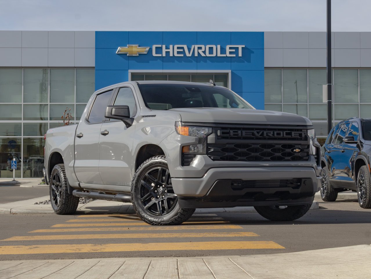2024 Chevrolet Silverado 1500 4WD Crew Cab 147 Custom Grey Sherwood Park - photo #13