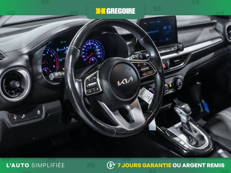 Kia Forte5 2022 Rouge Saint-Eustache - photo #11