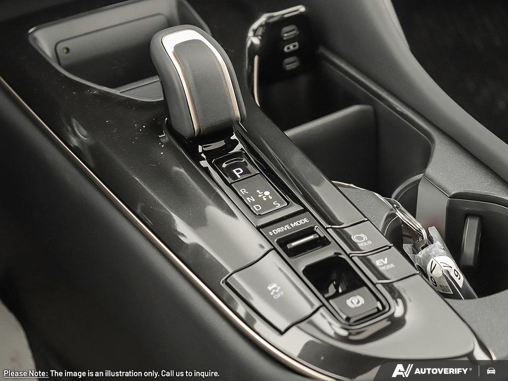 2026 Toyota Crown Signia 2602206 | Limited Oxygen White w/Black Roof Edmonton - photo #14