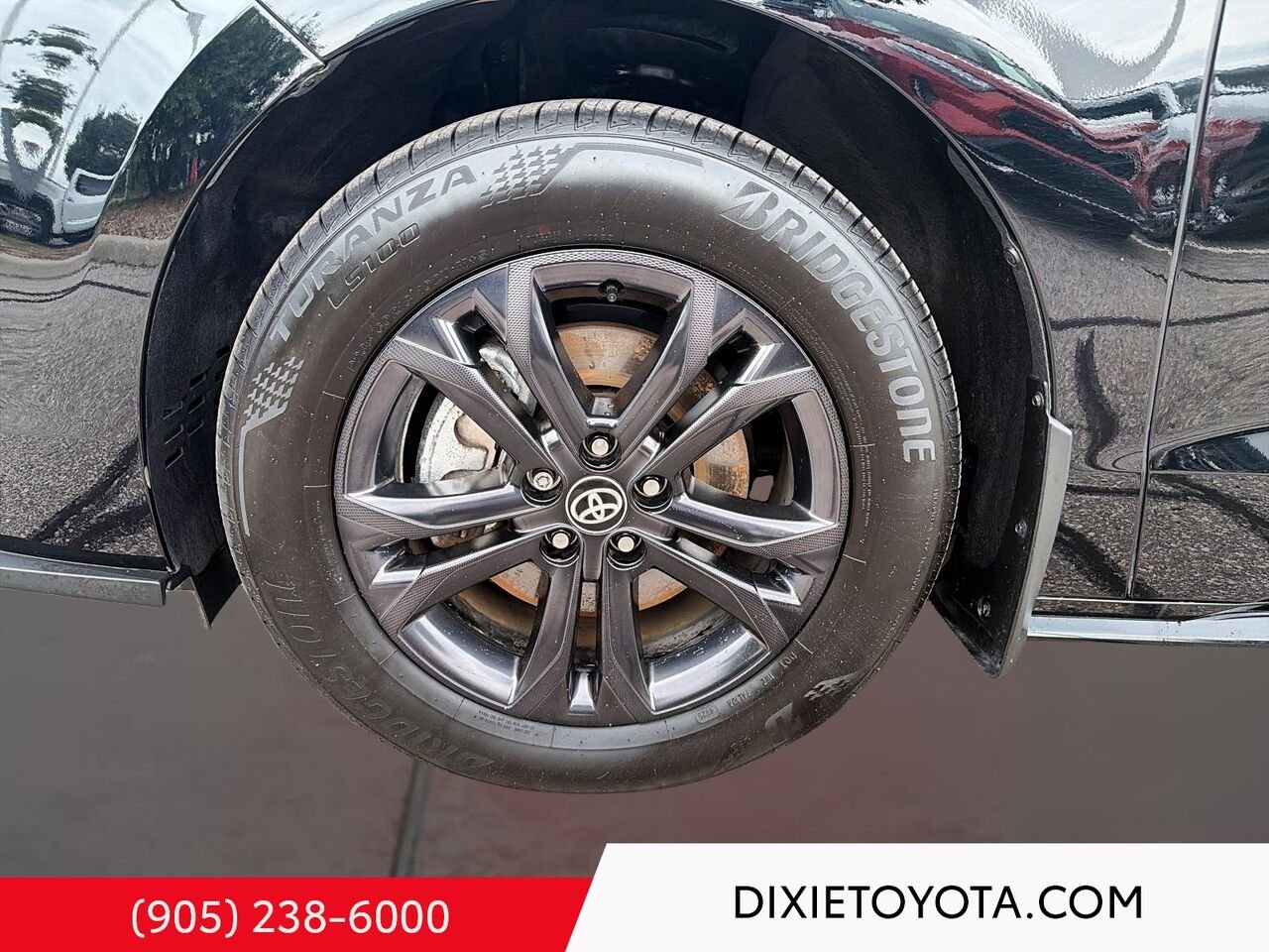 2026 Toyota Sienna XSE AWD TEC PKG / HEATED SEATS / REAR-ENTERTAINMENT PLAYER / ALLOY WHEELS / CARPLAY AND ANDROID AUTO Black Mississauga - photo #6