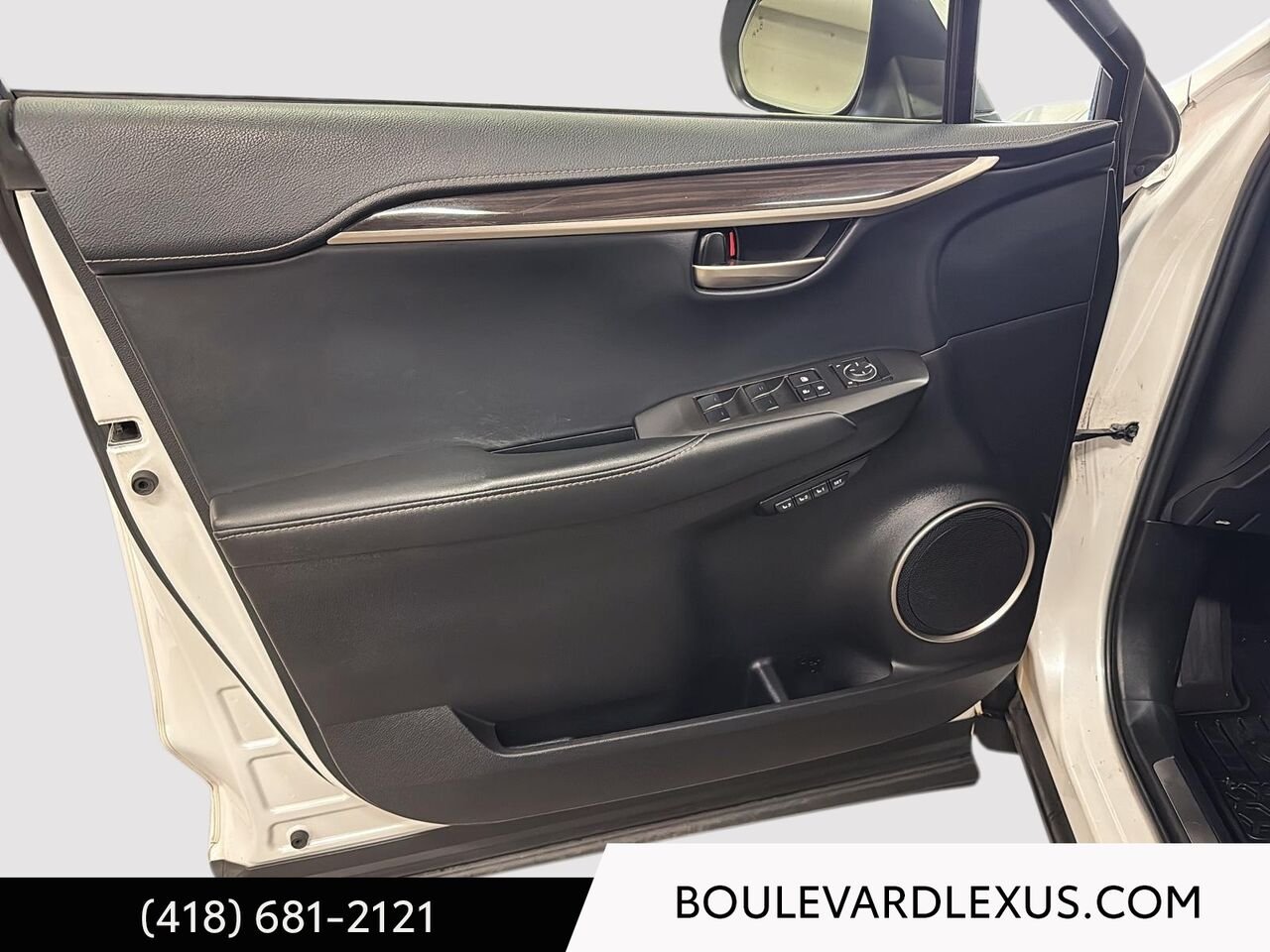 2015 Lexus NX White Quebec - photo #7