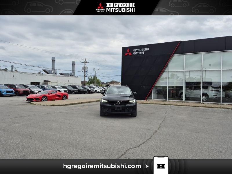 2023 Volvo XC40 2023 Black