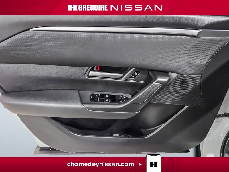 2023 Mazda CX-50 White Laval - photo #13
