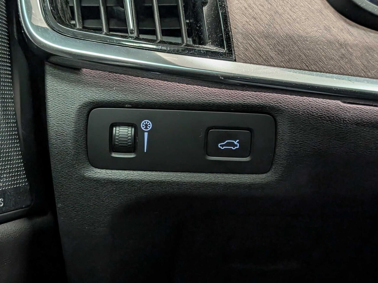Volvo S90 T6 Inscription AWD Audio Bower & Wilkins 2020 Noir Sherbrooke - photo #14