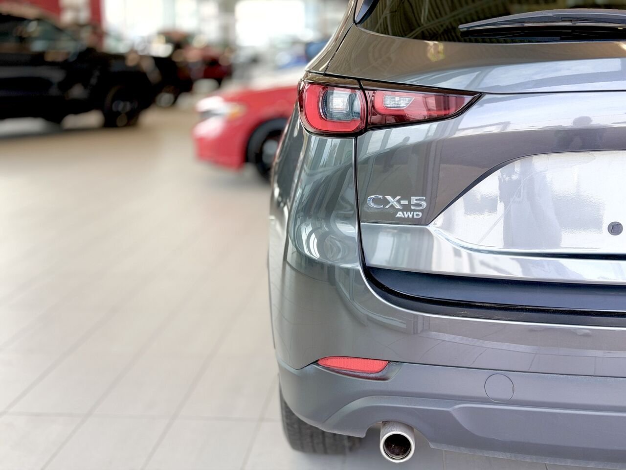 2023 Mazda CX-5 Grey Notre-Dame-des-Prairies - photo #8