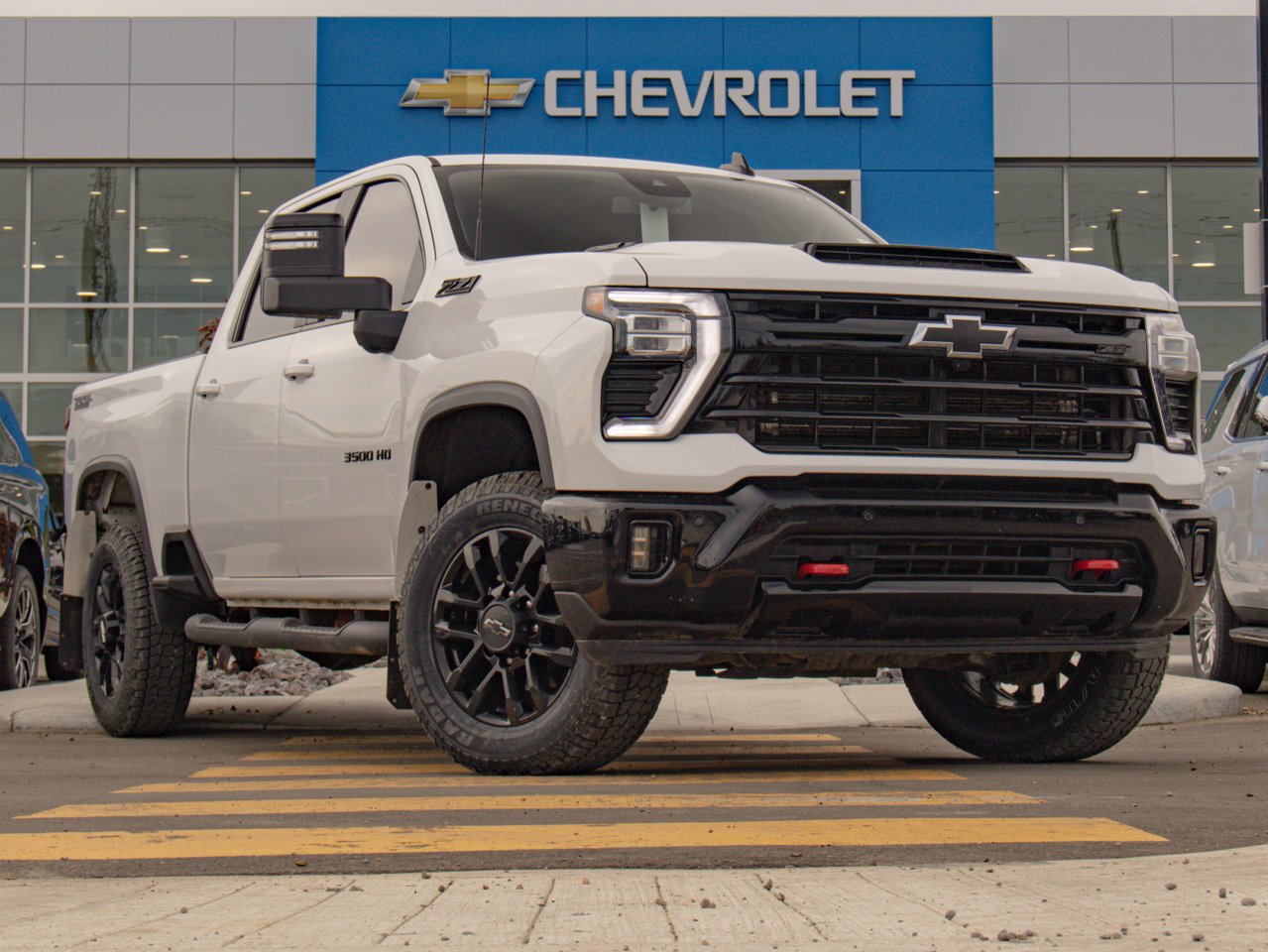 2025 Chevrolet Silverado 3500HD 4WD Crew Cab 159 LT White Sherwood Park - photo #14