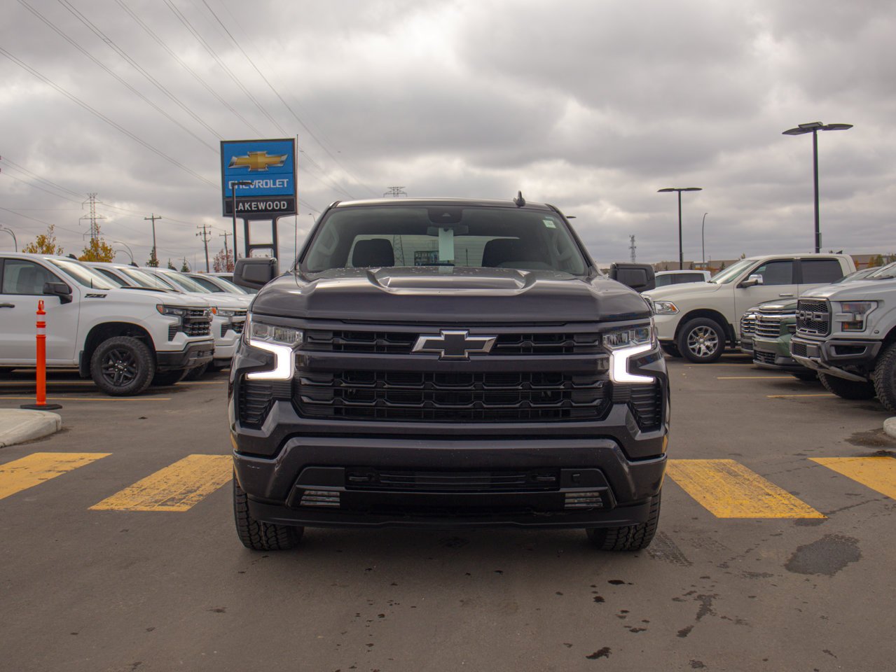 2024 Chevrolet Silverado 1500 4WD Crew Cab 147 RST Grey Sherwood Park - photo #2