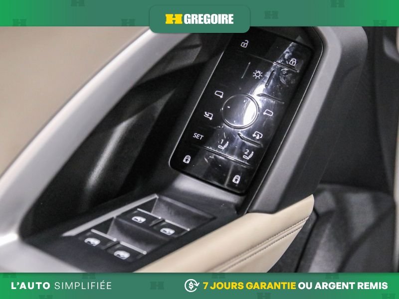 Audi Q5 820975 | 2.0 TFSI quattro AUTO A/C CUIR NAV MAGS CAM RECUL 2025 Blanc Laval - photo #17