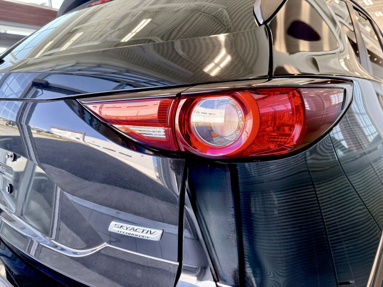 Mazda CX-5 2018 Noir Notre-Dame-des-Prairies - photo #9