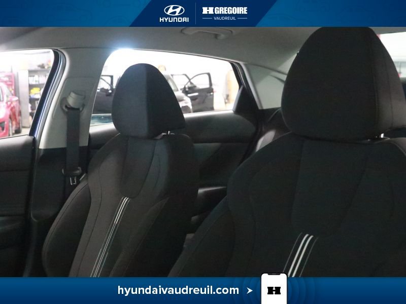 2022 Hyundai Elantra Blue Laval - photo #13
