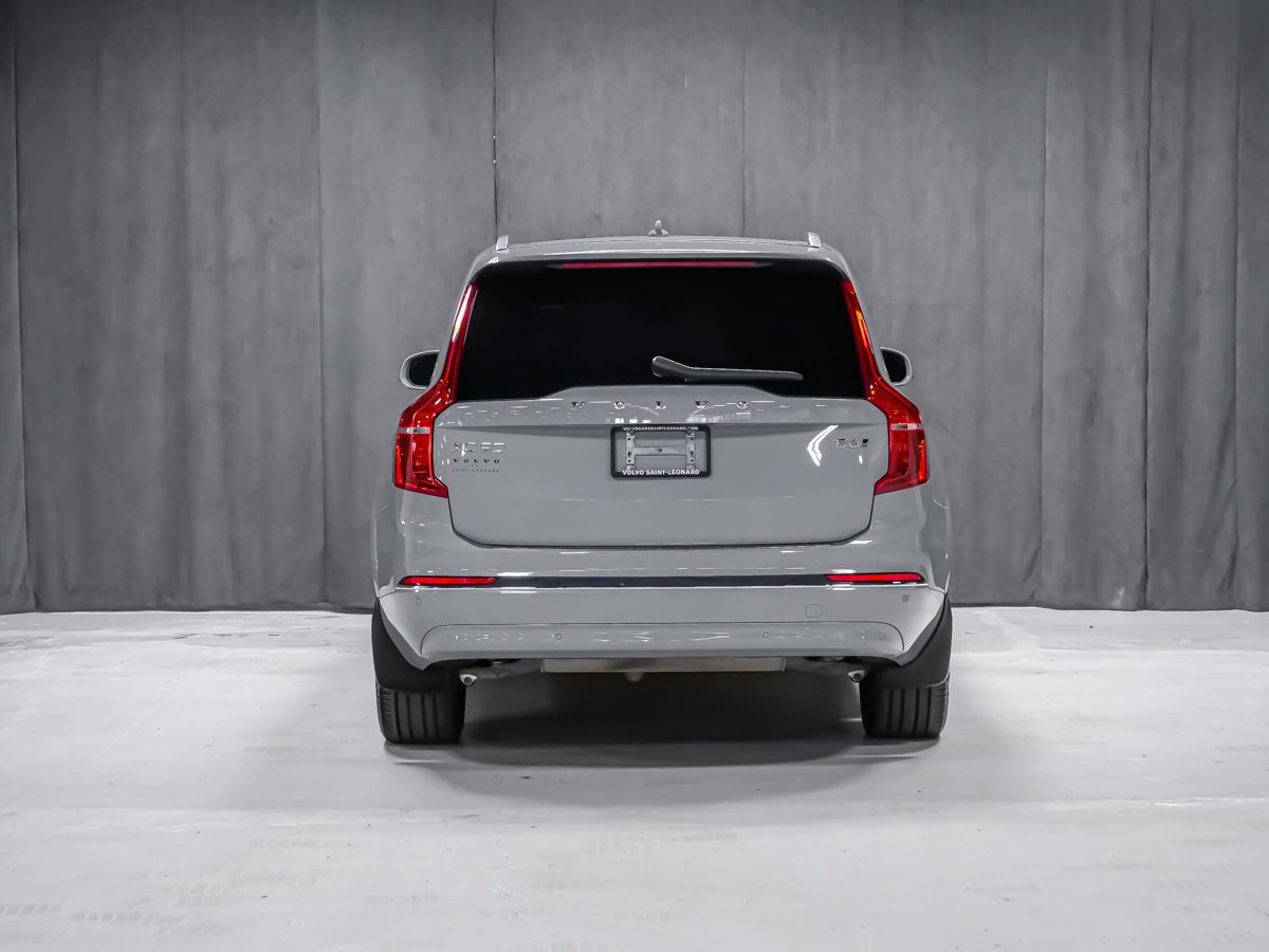 Volvo XC90 Plus Bright Theme 2024 Gris Montréal - photo #4