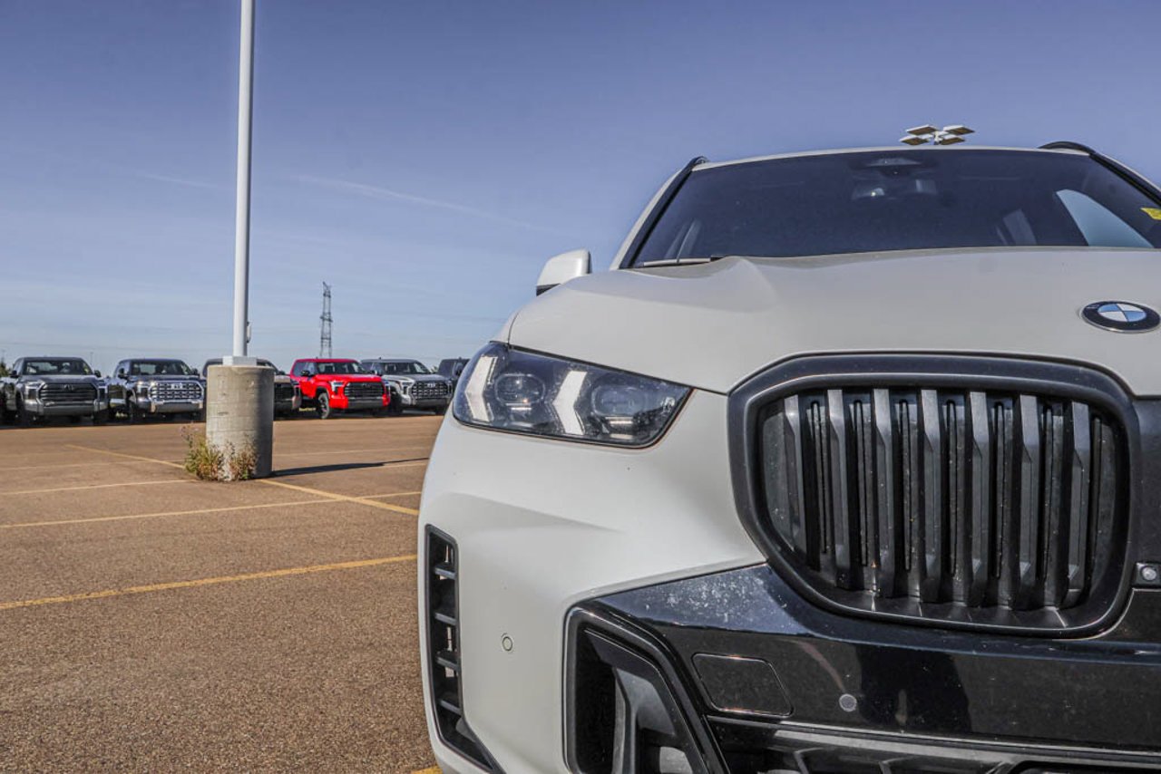 2024 BMW X5 xDrive40i Sports Activity Vehicle White Sherwood Park - photo #10