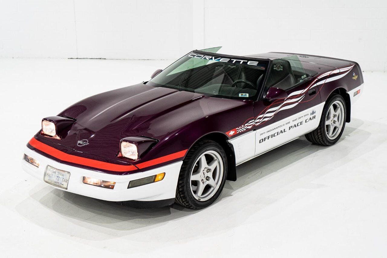 Chevrolet Corvette Convertible Pace Car 1995 Mauve Montréal - photo #40
