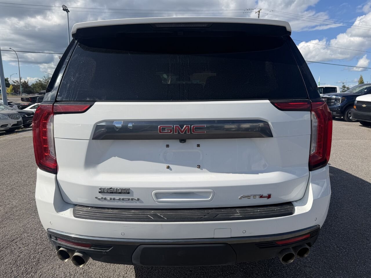 2023 GMC YUKON AT4 AT4 4 portes 4RM White Gatineau - photo #19
