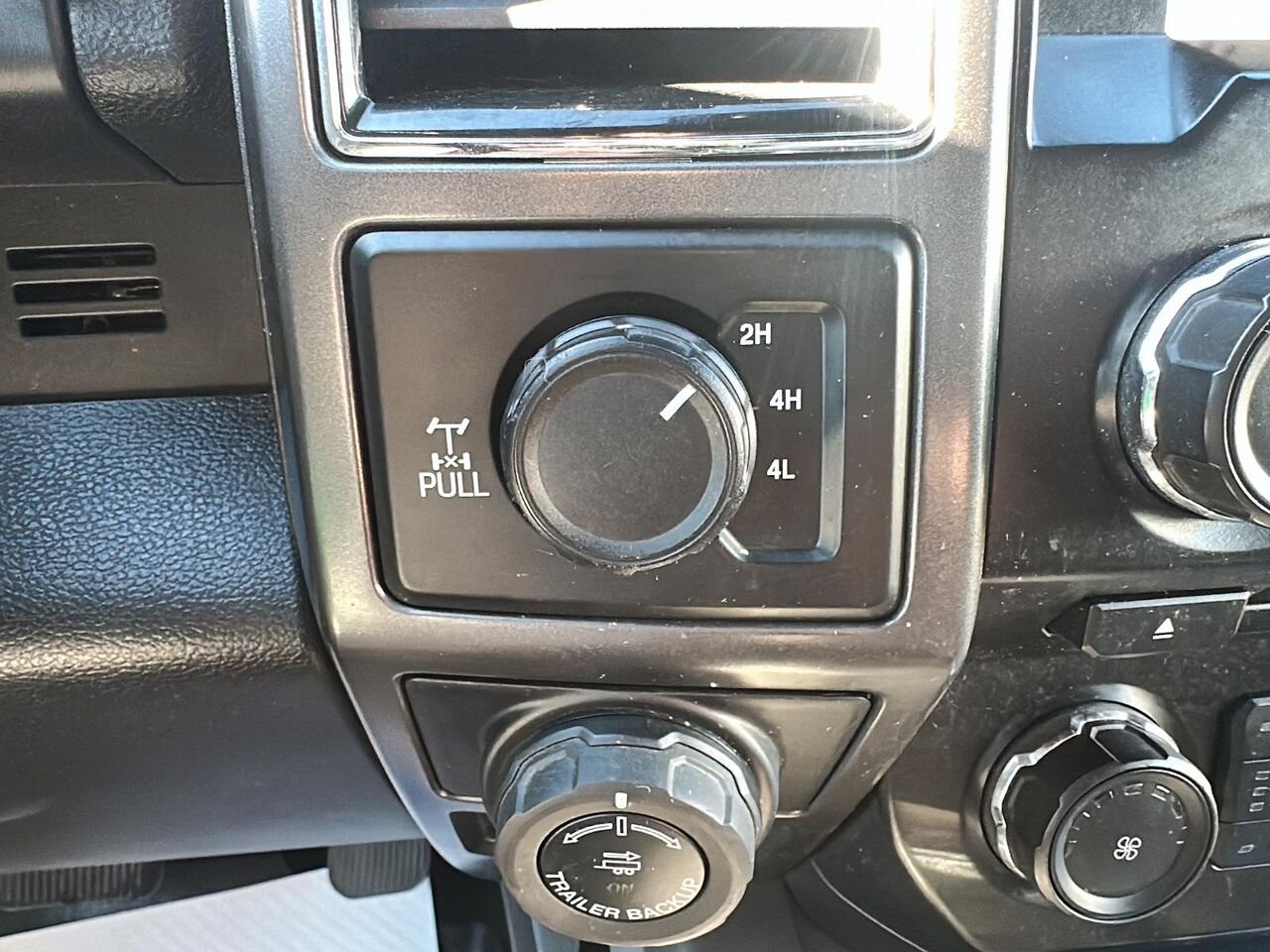 2018 Ford F-150 Black Rouyn-Noranda - photo #13