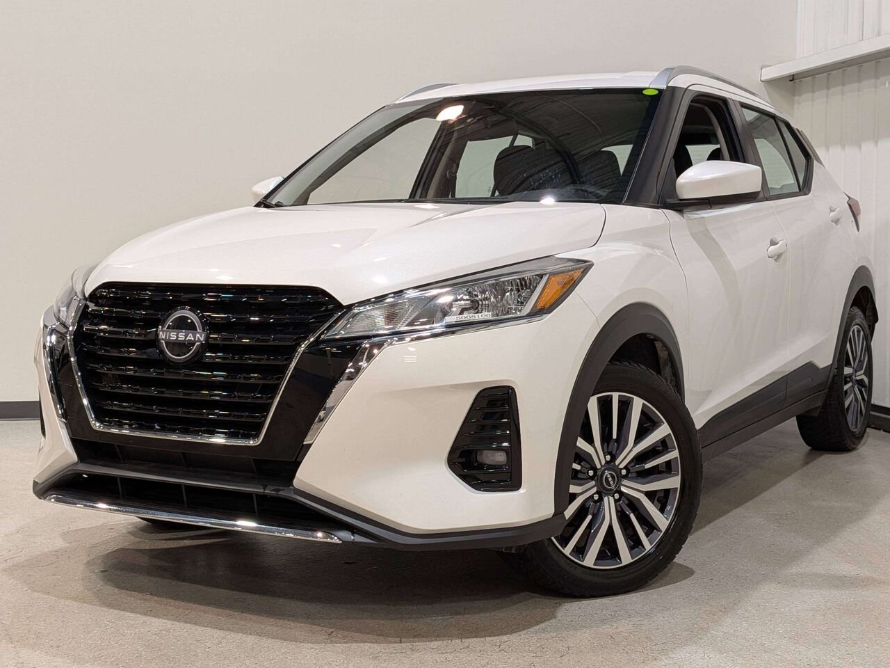 Nissan Kicks 2024 Blanc Val-David - photo #0