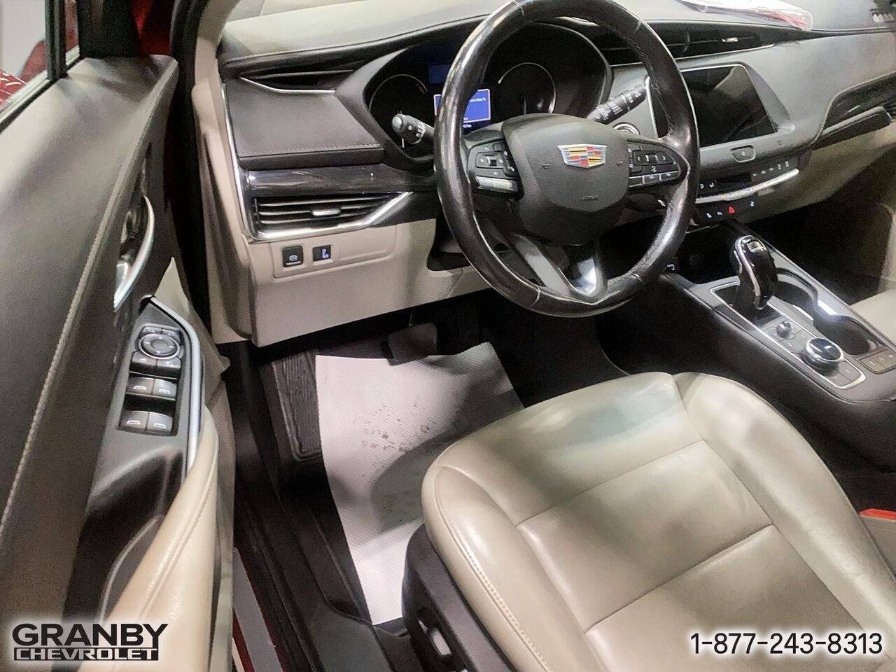 2020 Cadillac XT4 Haut de gamme Luxe 4 portes TI | 26-0685A Red Granby - photo #13