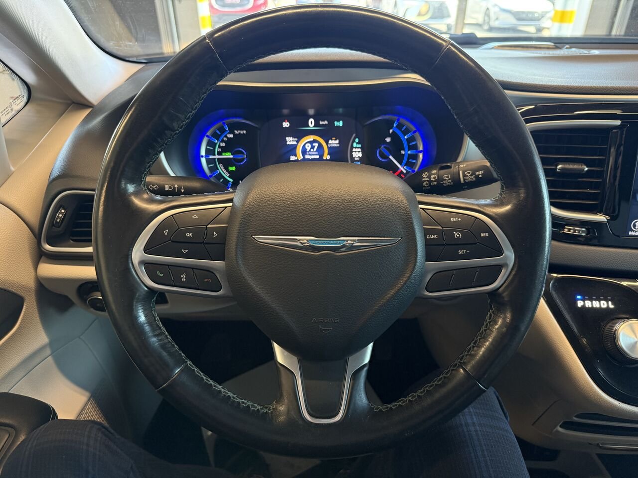 Chrysler Pacifica Hybrid 2020 Beige Saint-Eustache - photo #16