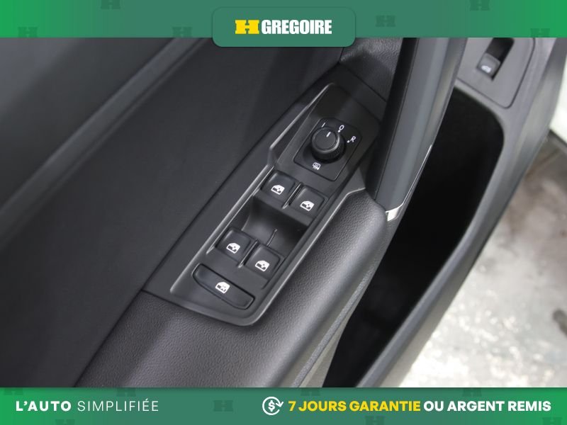 Volkswagen Tiguan 821796 | Comfortline AWD AUTO A/C MAGS CUIR CAM RECUL BLUET 2020 Blanc Laval - photo #18