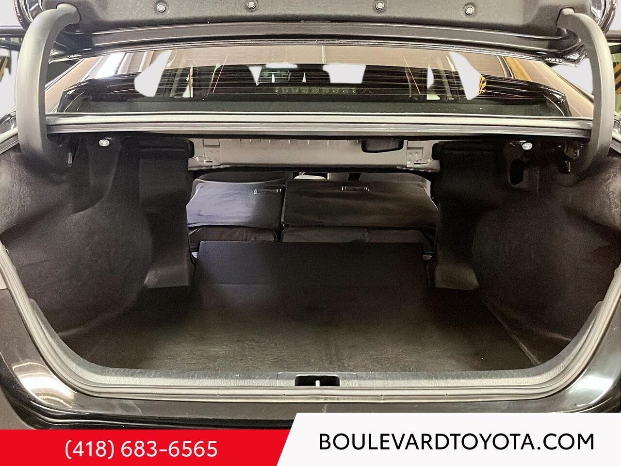 2024 Toyota Camry 100207A-88 | SE Black Québec - photo #20
