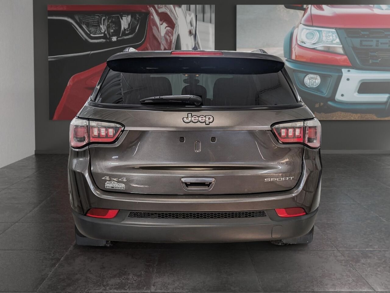 JEEP COMPASS SPORT 2018 Gris Saint-Hyacinthe - photo #1