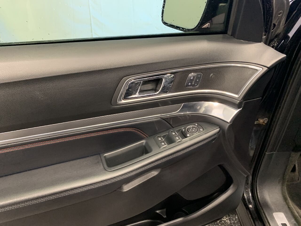 2017 Ford Explorer Black Châteauguay - photo #26