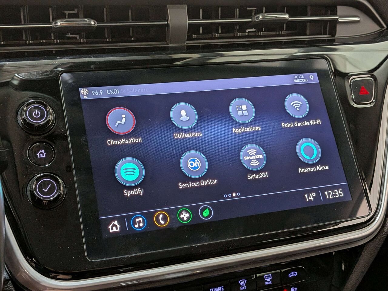 Chevrolet Bolt EUV 2022 Argent Val-David - photo #23