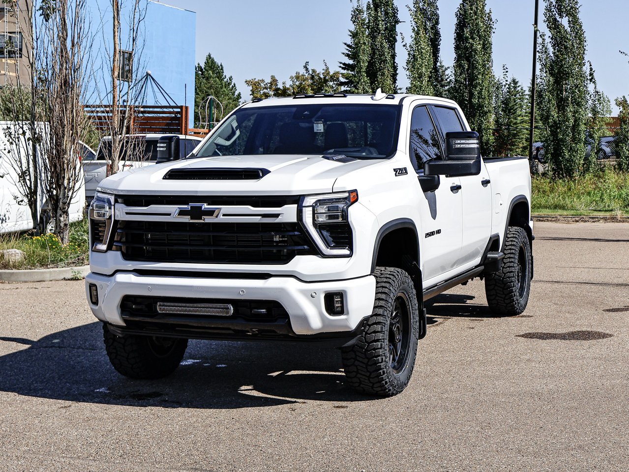 2024 Chevrolet Silverado 2500HD 4WD Crew Cab 159 LTZ White Sherwood Park - photo #3