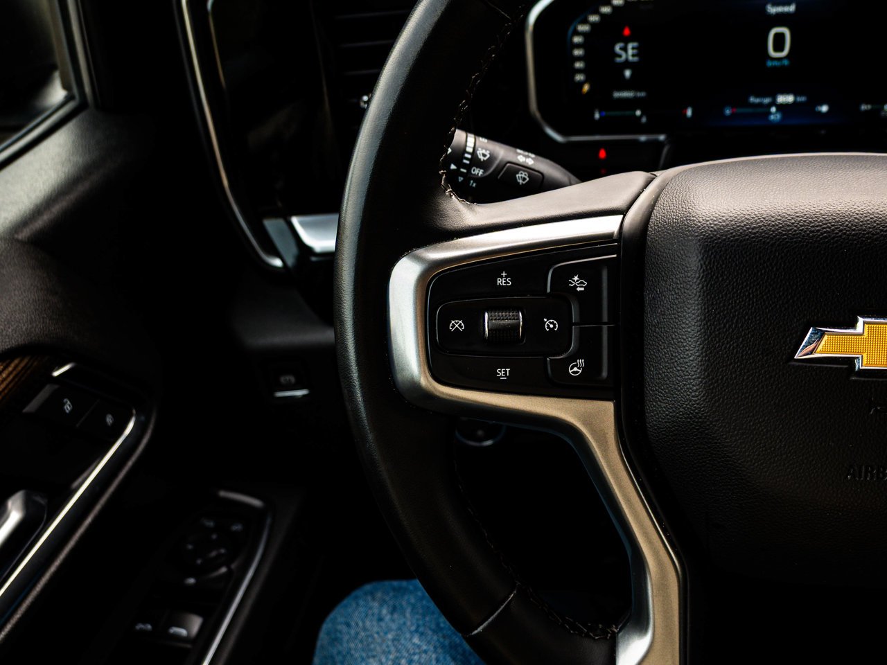 2026 Chevrolet Silverado 1500 4WD Crew Cab 147 LT Black Sherwood Park - photo #19