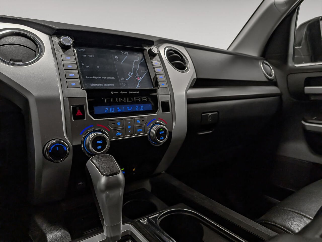 TOYOTA Tundra Grade TRD Sport TRD SPORT Cuir Sièges Chauffants Moteur V8 5.7L 2020 Autre Sherbrooke - photo #8