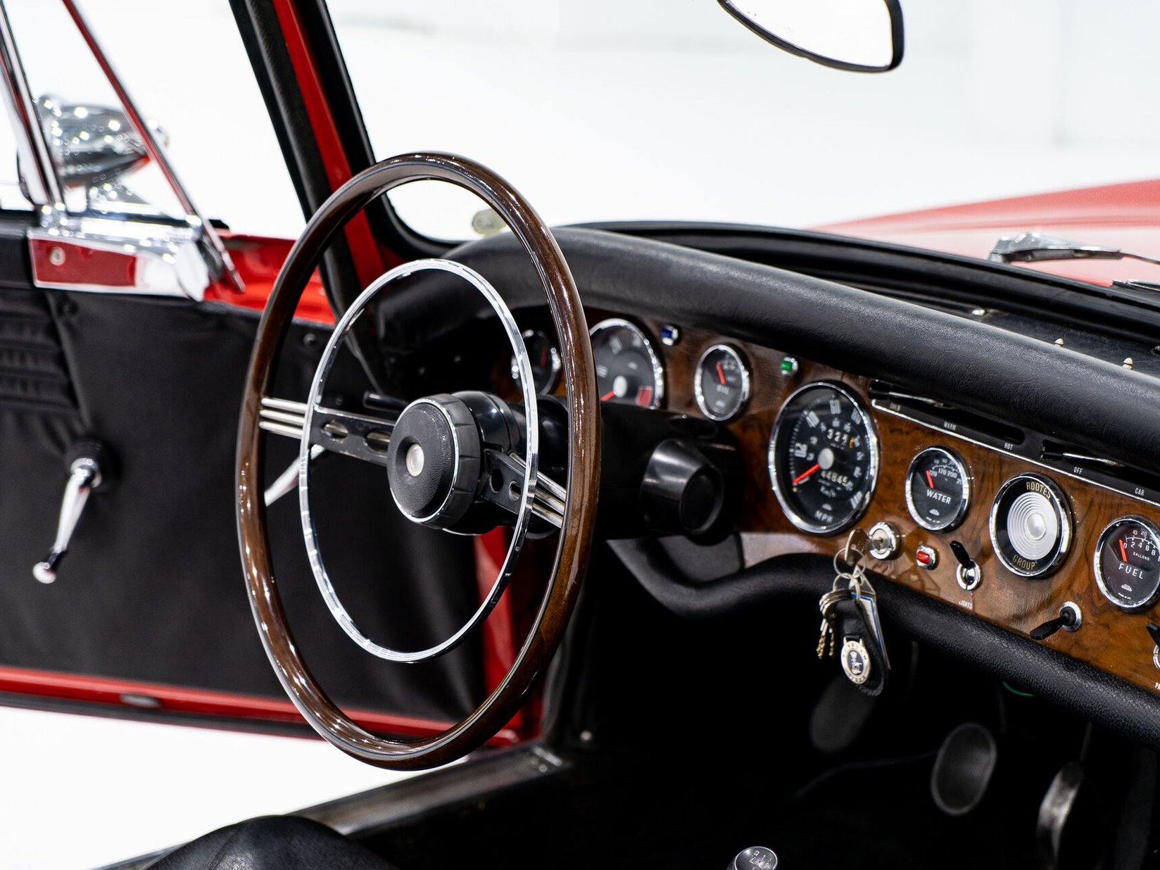 Sunbeam Tiger Unrestored with single repaint **PRIX EN USD** 1967 Rouge Montréal - photo #11